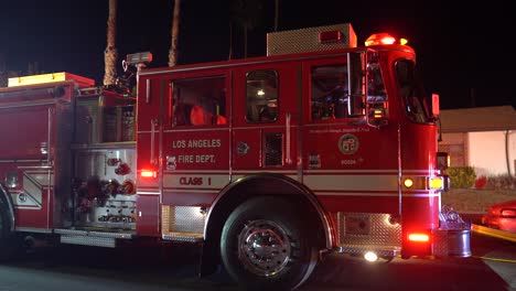 Feuerwehrleute-In-Los-Angeles,-Kalifornien