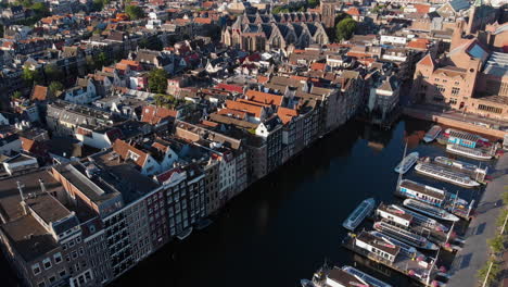 Aerial-view-to-Canal-houses-and-the-city-in-Amsterdam,-Netherlands
