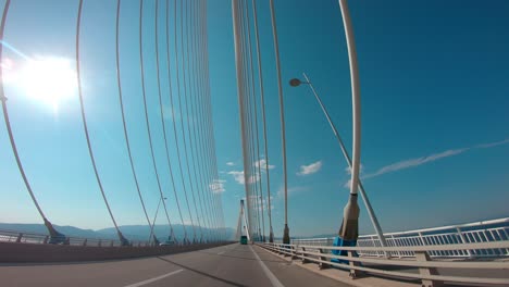 Fahren-Auf-Der-Rio-Andirrio-Brücke
