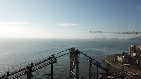Amazing-drone-footage-of-the-Hercilio-Luz-bridge-at-Florianópolis,-Brazil
