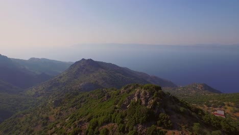 Antena:-Región-Montañosa-De-La-Isla-De-Lesbos,-Grecia