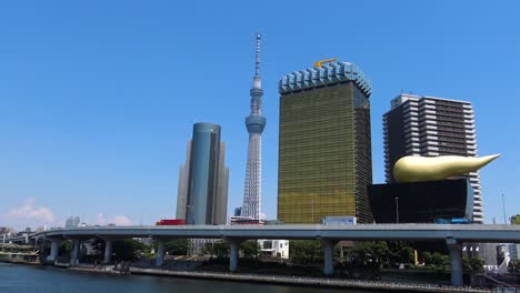 Blick-Auf-Die-Stadt-Tokio-Mit-Dem-Tokyo-Skytree,-Dem-Höchsten-Turm-Der-Welt-Und-Dem-Höchsten-Bauwerk-Japans
