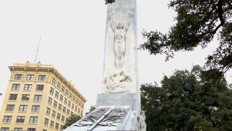The-Cenotaph-stands-as-a-reminder-to-honor-the-men-who-died-during-the-siege-of-the-Alamo-in-1835