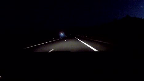 Driving-on-the-autobahn-between-Thessaloniki-and-Ioannina-in-the-northwest-region-of-Greece,-in-the-Pindos-Mountains-in-the-night