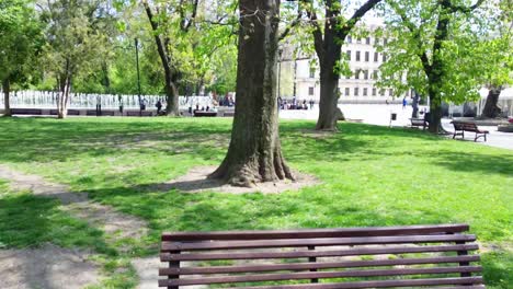 Empty-Bench-in-the-City-Park