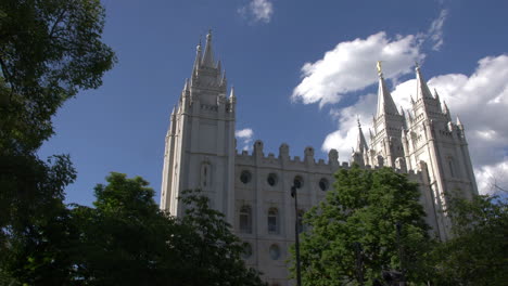 Low-Angle-shot-of-the-Mormon-Temple-in-Salt-Lake-City,-Utah
