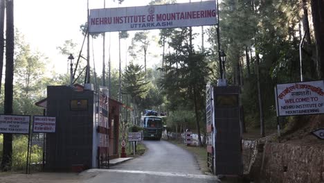 Nehru-Institute-of-Mountaineering-main-gate
