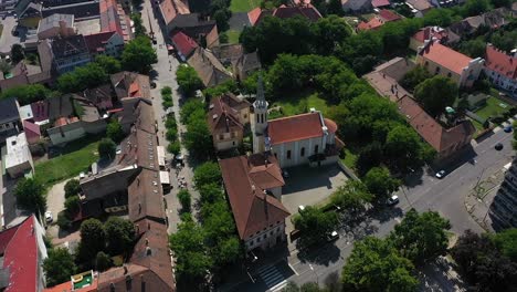 Cityscape-and-beutiful-Church-in-Vác-city,-Hungary-recorded-with-a-DJI-Mavic-2-pro-4K-UHD-30-fps