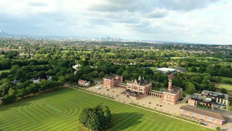Aerial-shot-of-Beautiful-University-in-London