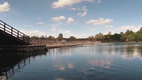 Zoom-Timelapse-of-Temporary-Bridge-Over-the-Moat-To-Angkor-Wat