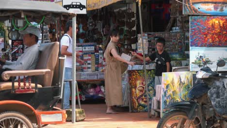 Compras-Familiares-Turísticas-En-El-Mercado