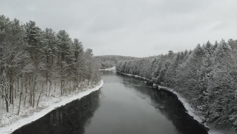 Snowy-banks-along-Piscataquis-river