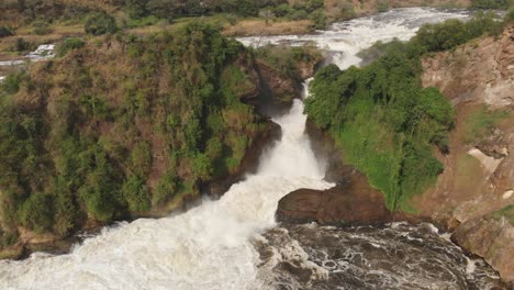 Aerial-drone-shot-of-Murchison-Falls-National-Park
