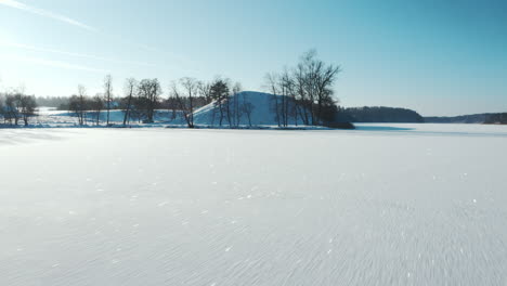 Tauragnai-mound-in-winter