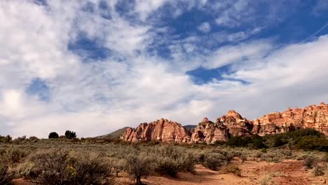Time-lapse-of-Southern-Utah-Desert-Scene-in-summer
