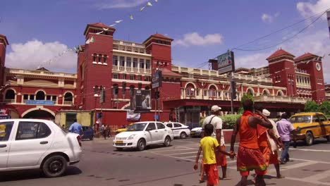 Howrah-Railway-Station-is-one-of-the-oldest-Rail-Station-in-India