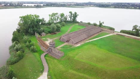 Archaeological-site-in-Biskupin