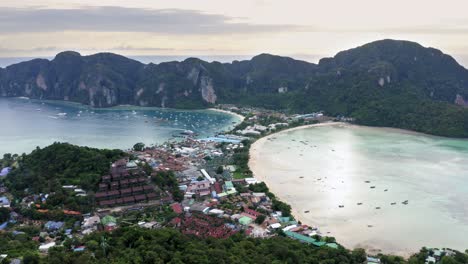 Drone-footage-of-Ko-Phi-Phi-Don,-sunset