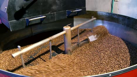 Toasting--and-roasting-coffee-beans