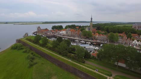 Die-Historische-Stadt-Veere-In-Den-Niederlanden
