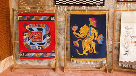 Tejido-De-Alfombras-Artesanía-Tradicional-Indígena-En-Oaxaca