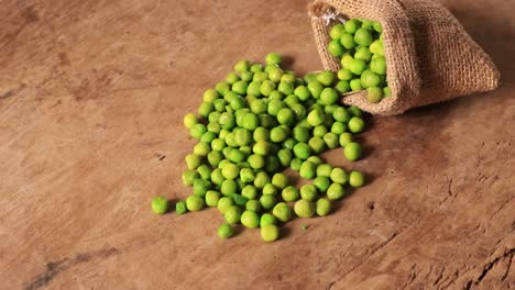 Green-peas-in-a-jute-sack-bag