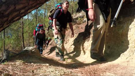 Himalayan-mountaineers-of-a-Mountaineering-training-institute-on-their-way-to-the-trail