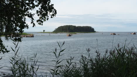 Coast-of-Käsmu,-view-to-Devils-island