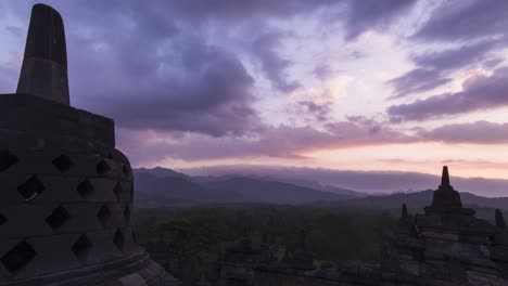 Borobudur-Zeitraffer-Bewegter-Wolken-Bei-Sonnenuntergang