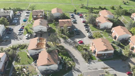 Casas-Destruidas-Vistas-Desde-Arriba-Después-De-Que-Un-Tornado-Arrasara-Ottawa