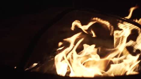 Close-up-of-flickering-flames-from-a-fire-pit