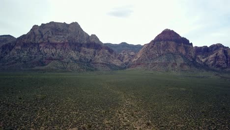 Langsamer-Hoher-Luftstoß-Am-Red-Rock-Canyon-In-Nevada