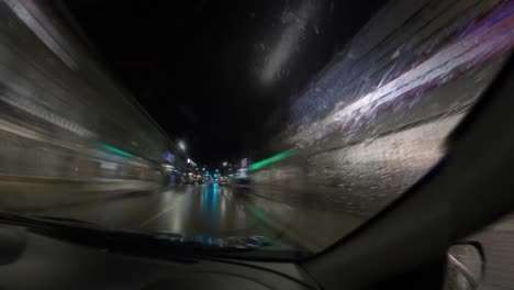 Nachtauto-Hyperlapse-Mit-Stadtlichtern