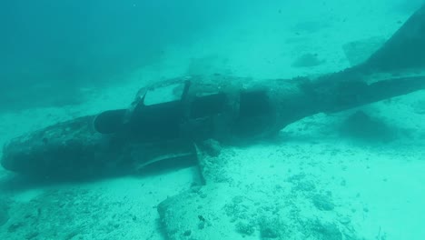 Flugzeugwrack-20-M-Unter-Wasser,-Moalboal,-Philippinen