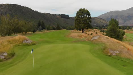 SLOWMO---Flying-over-golf-course-in-New-Zealand---Aerial
