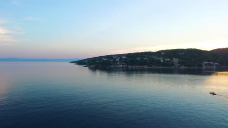 Beeindruckende-Malerische-Aussicht-Auf-Die-Bucht-Auf-Der-Insel-Selca,-Brac,-Kroatien,-Europa