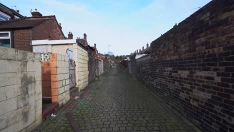 Footage-of-back-alley's,-side-streets-in-one-of-Stoke-on-Trents-poorer-areas,-Terrace-housing,-poverty-and-urban-decline