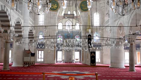 Mezquita-Kilic-Ali-Pasha-Que-Forma-Parte-Del-Complejo-Ali-Pasha,-Construida-Entre-1580-Y-1587-Por-Mimar-Sinan-En-Beyoglu,-Estambul,-Turquía