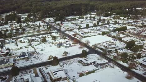 Aerial-footage-of-houses-in-Trentham-after-snow-on-11-August-2019