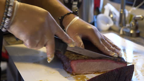 A-man-Slicing-BBQ-Brisket-for-a-Cook-Off