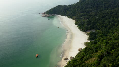 Paradiesischer-Brasilianischer-Strand,-Insel-Campeche,-Florianopolis,-Santa-Catarina,-Brasilien