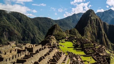 Zeitraffer-Der-Landschaft-Von-Machu-Picchu,-Peru