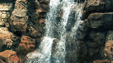 Waterfall-mountain-view-close-up