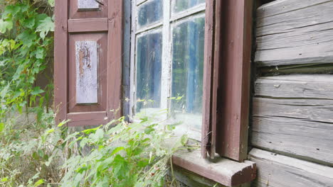 Old-Abandoned-House-With-Dusty-Window-In-Pripyat,-Ukraine-During-The-Chernobyl-Nuclear-Power-Explosion---Static-shot
