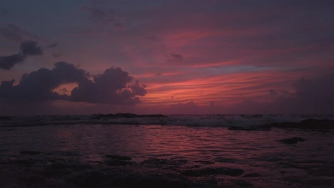 Slow-motion-waves-at-sunset