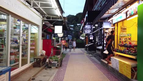 The-streets-of-Phi-Phi-island-in-evening