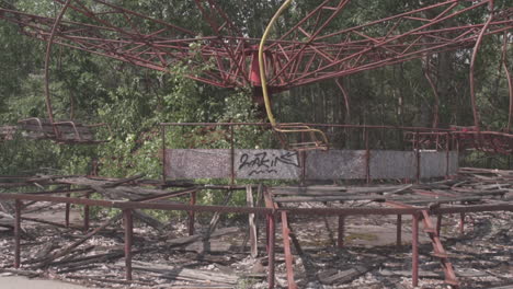 Toma-De-La-Ciudad-Radiactiva-Abandonada-De-Pripyat-En-La-Zona-De-Exclusión,-Cerca-De-La-Planta-De-Energía-De-Chernobyl,-Ucrania