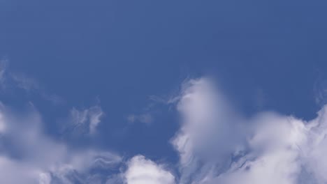 Blaue-Und-Weiße-Wolke,-Abstrakter-Hintergrund,-Nebliger-Effekt