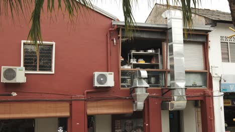 The-back-of-a-popular-restaurant-kitchen-in-Bahru,-Malaysia