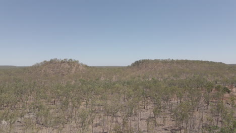 Moving-Drone-shot-of-Northern-Territory,-Australian-Outback